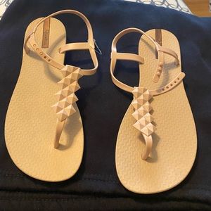 Ipanema sandals